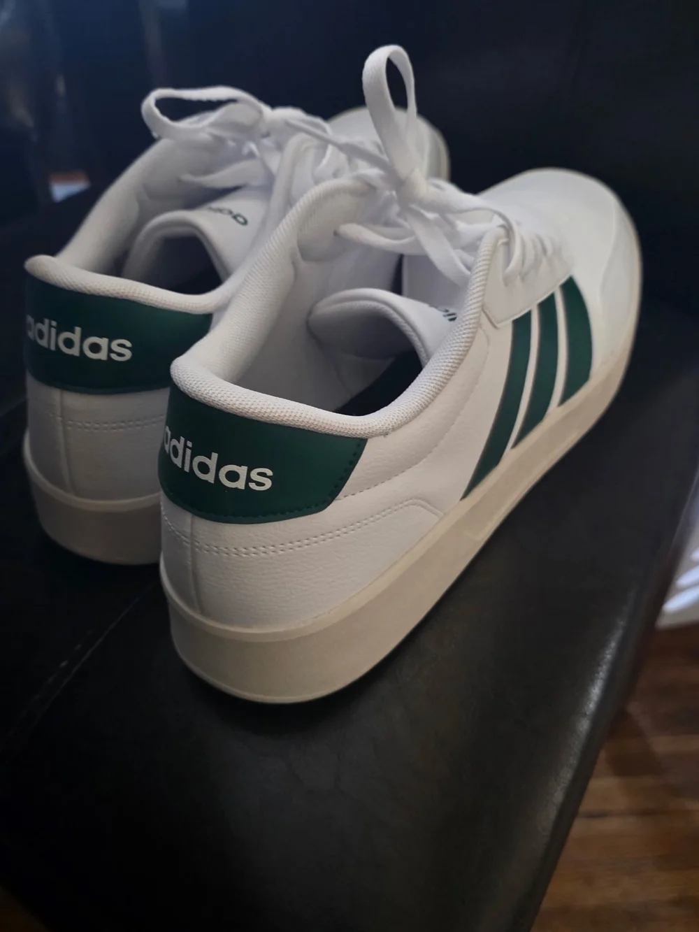 adidas classic white
